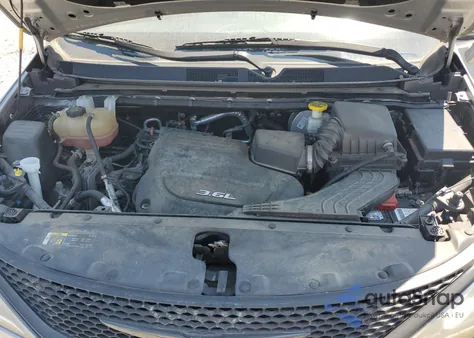 2018 Chrysler Pacifica Touring L z USA, uszkodzony, nr VIN 2C4RC1BG8JR261978